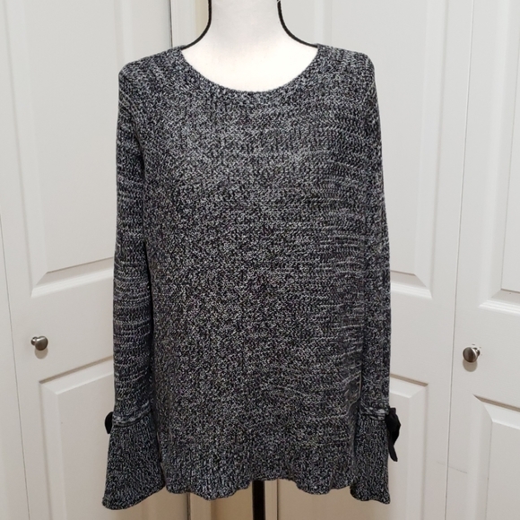 LOFT Sweaters - LOFT Black/White Sweater Bell BowTie Sleeves Large